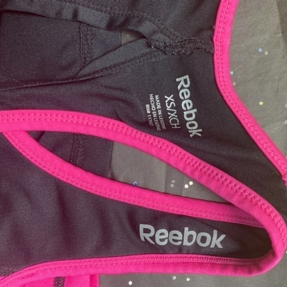 𝅺Reebok Tank Top - Picture 5 of 5
